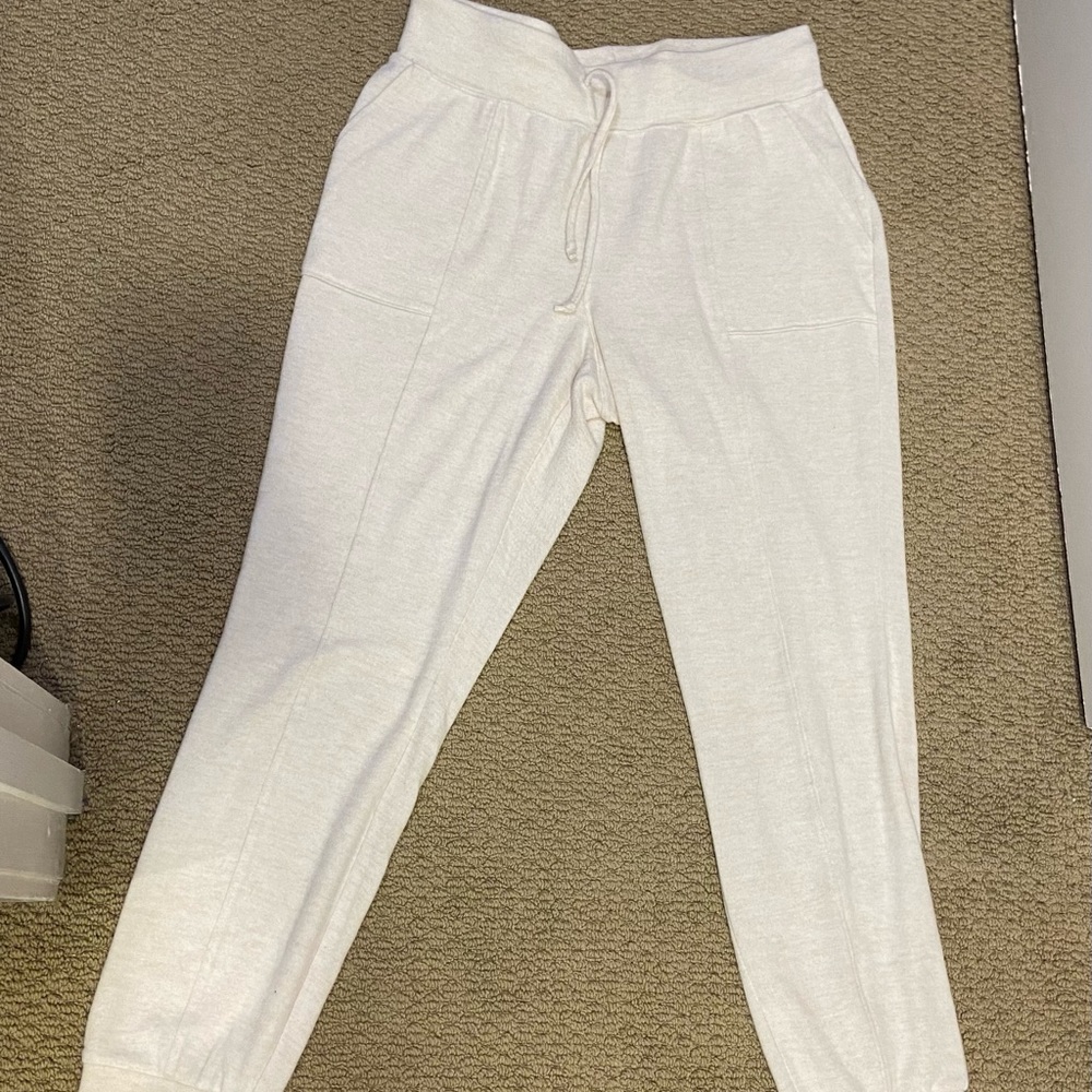 1.State Cozy Cream Pants